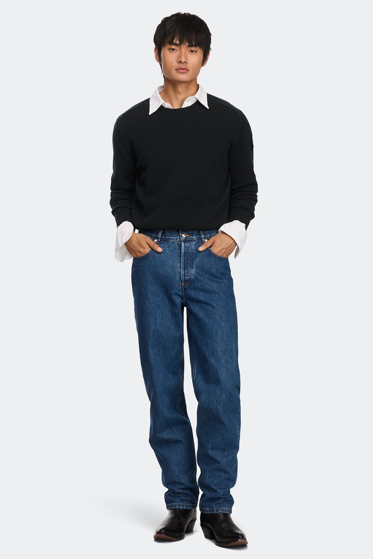 Matawin Knit Crew - Black 9061 - on_full_body_01
