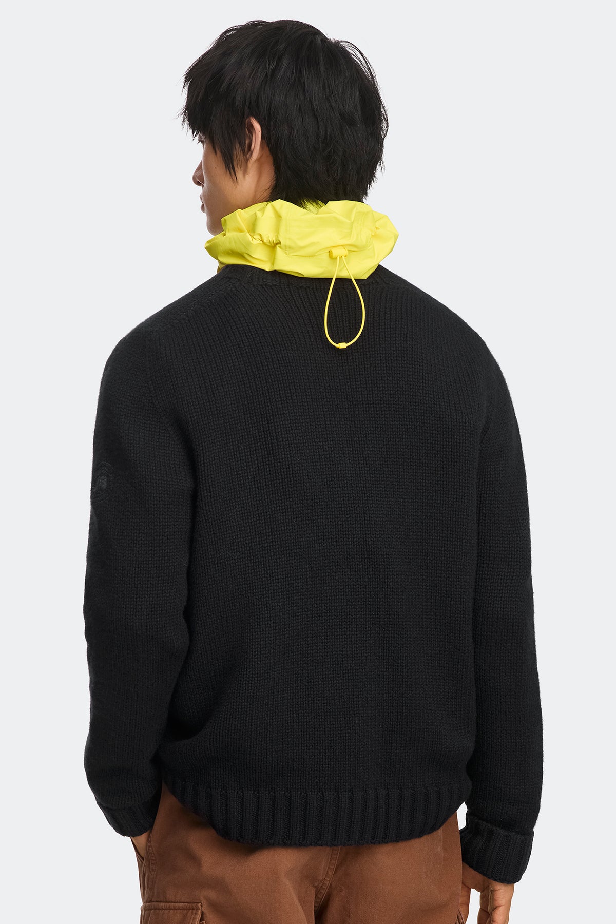 Easton Knit Crew - Black 9061 - on_back_01