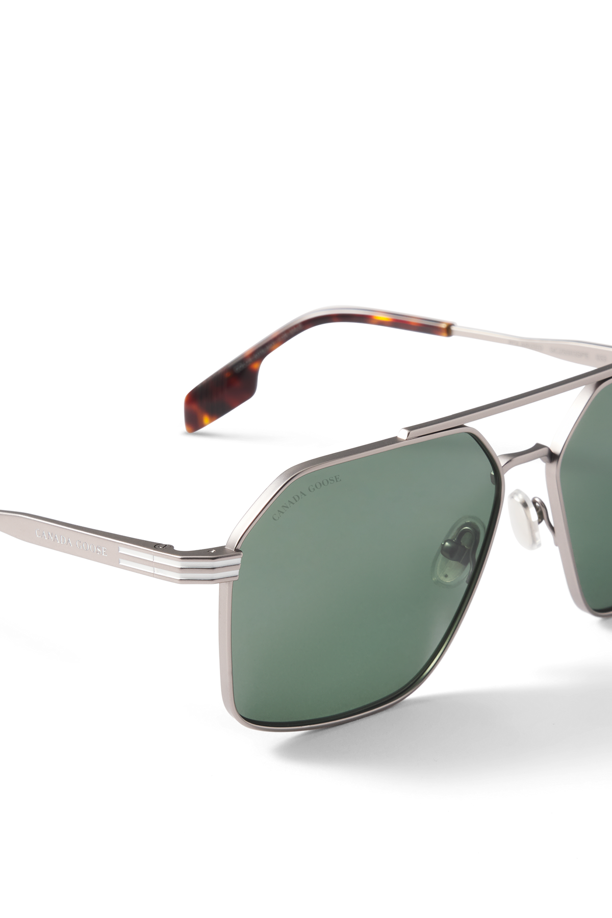 Moraine Sunglasses - Matte Light Gunmetal/Green 9866 - off_side_02