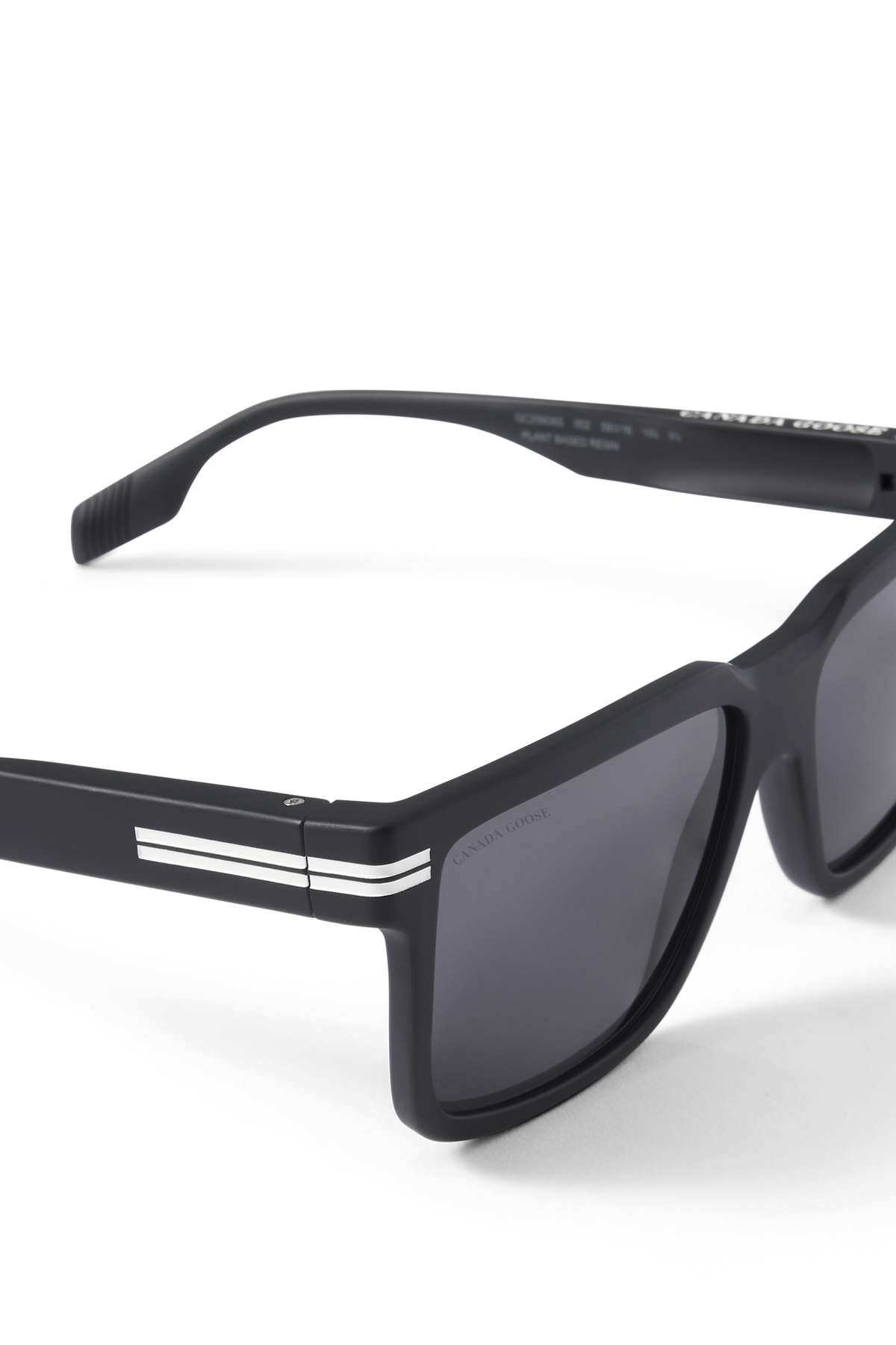Redwood Sunglasses - Matte Black/Grey 9822 - off_side_02