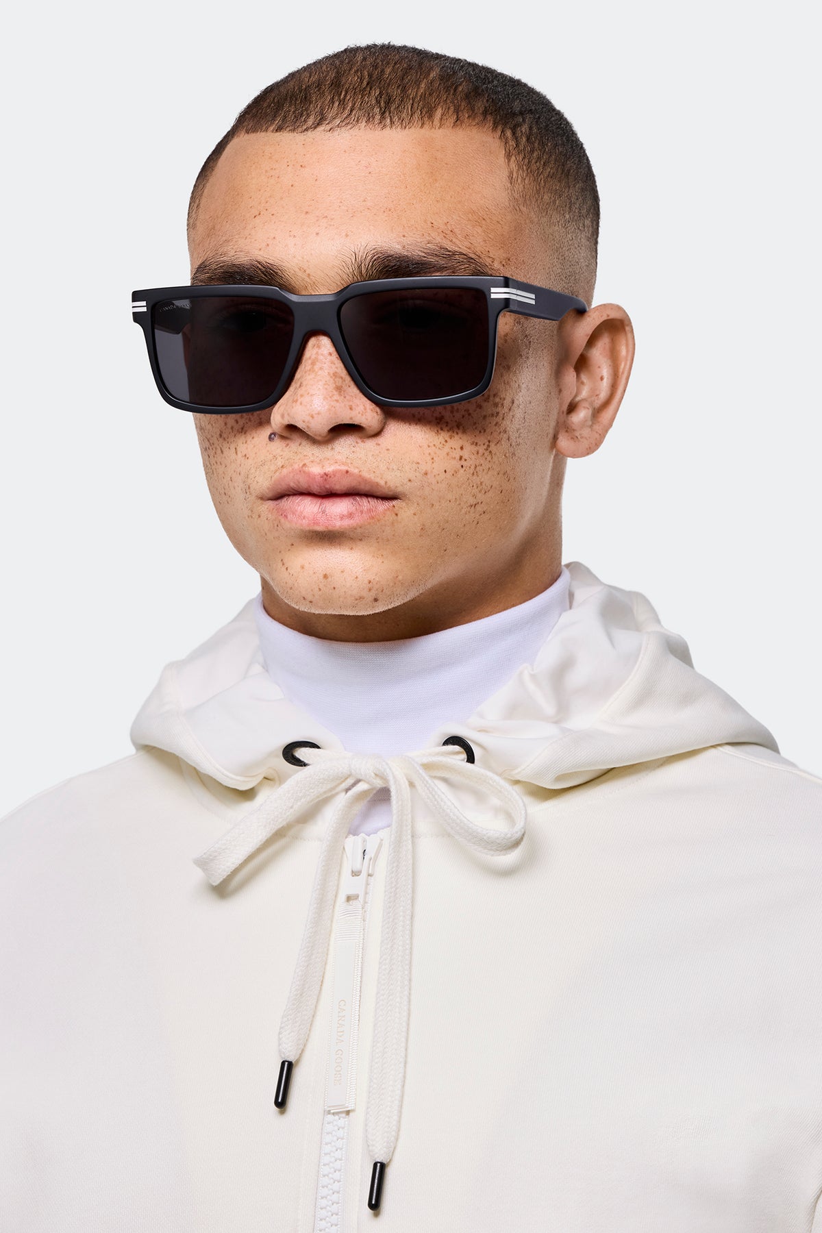 Redwood Sunglasses - Matte Black/Grey 9822 - on_front_01