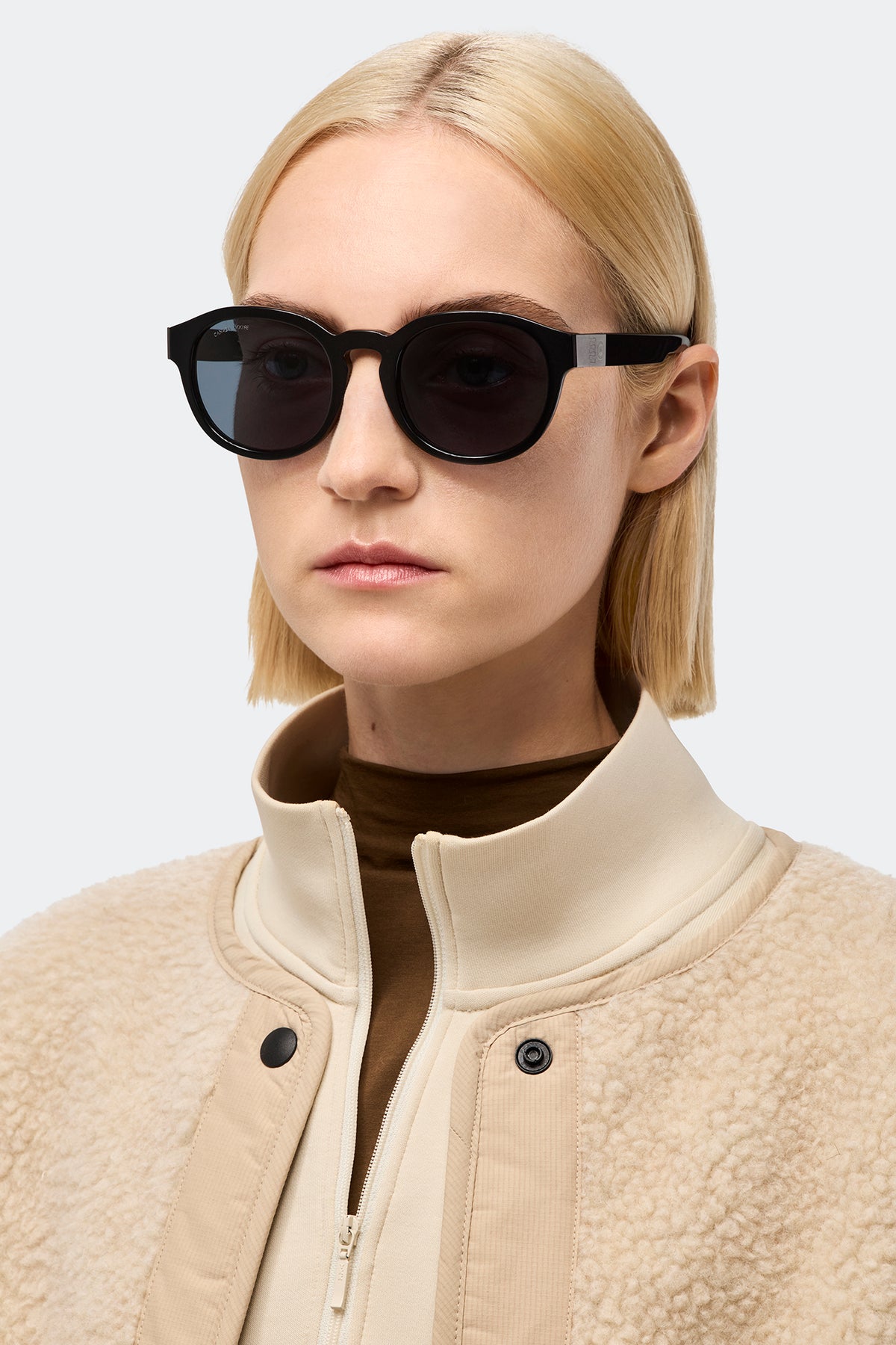 Como Sunglasses - Black/Blue 9800 - on_front_01